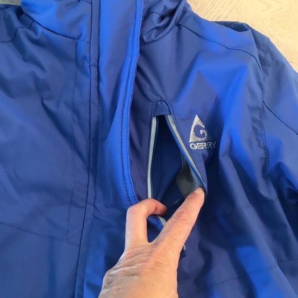 Gerry insulated Blue jacket size 10/12 w/hoodie  - Picture 6 of 9